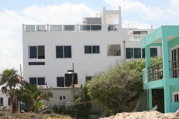 Fachada de la propiedad