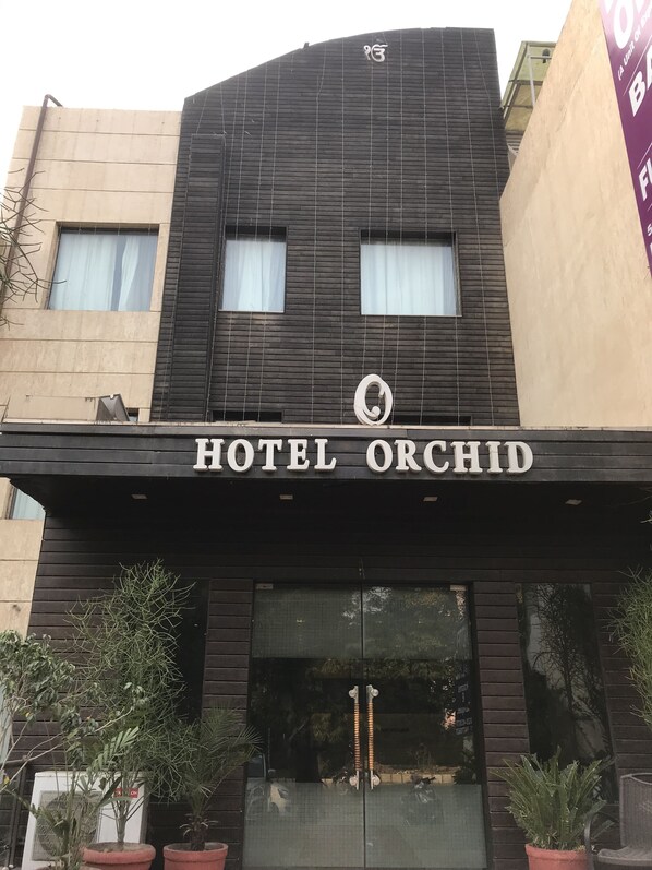 Property entrance - Hotel Orchid (Faridabad)