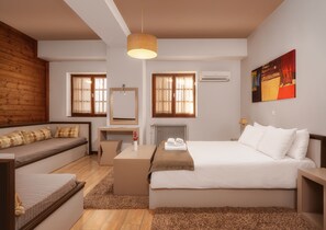 Standard Double Room | Egyptian cotton sheets, premium bedding, desk, soundproofing - Gefyri Hotel (Konitsa)