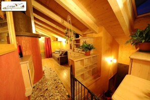 Chalet, 2 Bedrooms, Mountain View | Room amenity