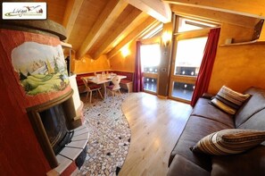 Chalet, 2 Bedrooms, Mountain View | Living area | Flat-screen TV - Chalet Lucky (Livigno)