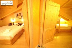 Chalet, 2 Bedrooms, Mountain View