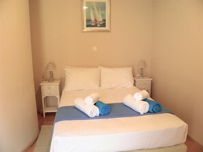 Signature Villa, Multiple Beds, Smoking | In-room safe, soundproofing, iron/ironing board, free WiFi - Villa Dimitra (Chania)