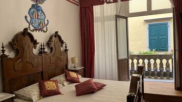 Comfort Triple Room | Egyptian cotton sheets, premium bedding, down duvets