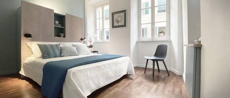 Schreibtisch, kostenloses WLAN, Bettwäsche