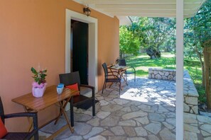 Traditionellt hus (Private) | Terrass/Patio
