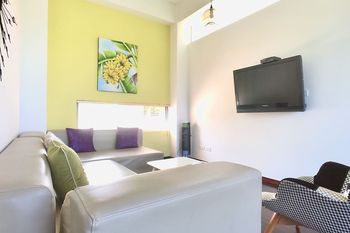 Deluxe Quadruple Room, 2 Double Beds, Non Smoking | Desk, soundproofing, free WiFi, bed sheets