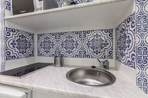 Studio, 1 Queen Bed with Sofa bed | Private kitchen | Fridge, microwave, stovetop, espresso maker - Capri (Milan)