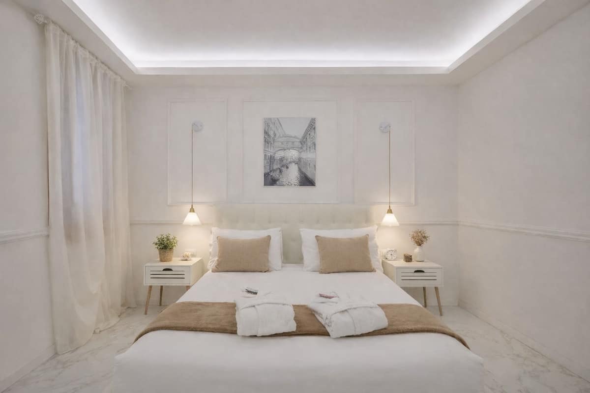 Allergikerbettwaren, Daunenbettdecken, Zimmersafe, Schreibtisch