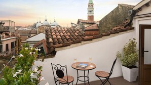 Romantic Apartment, Terrace | Teres/patio