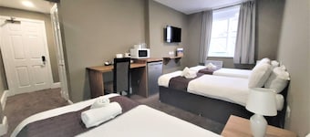 The New County Hotel