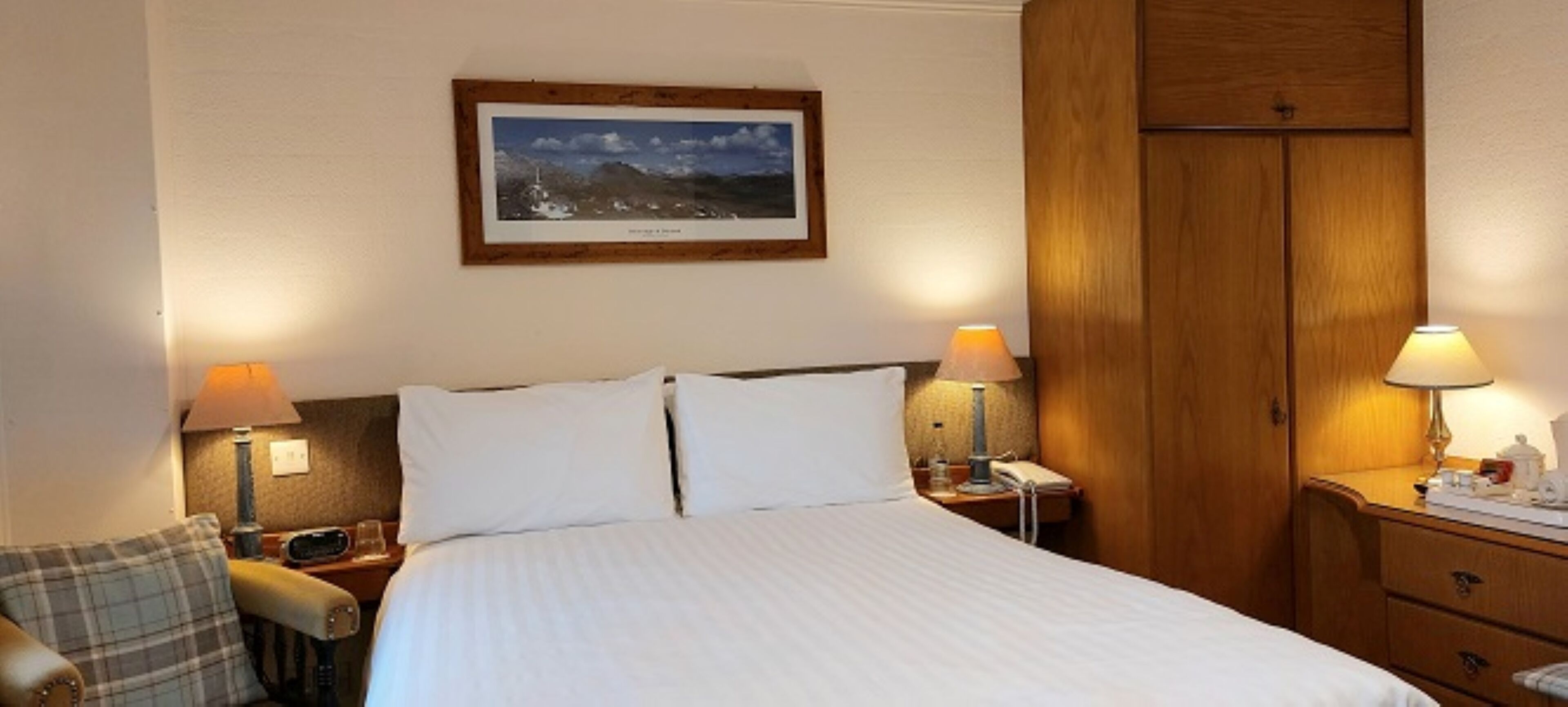 double or twin room, non smoking | individually decorated, individually furnished, laptop workspace