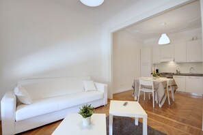 Apartment, 2 Bedrooms | Living area