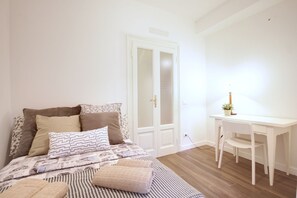 Appartement, 2 chambres | 2 chambres, fer et planche Ă repasser, Wi-Fi gratuit, draps fournis