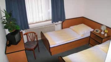 Cots/infant beds, rollaway beds, free WiFi, bed sheets