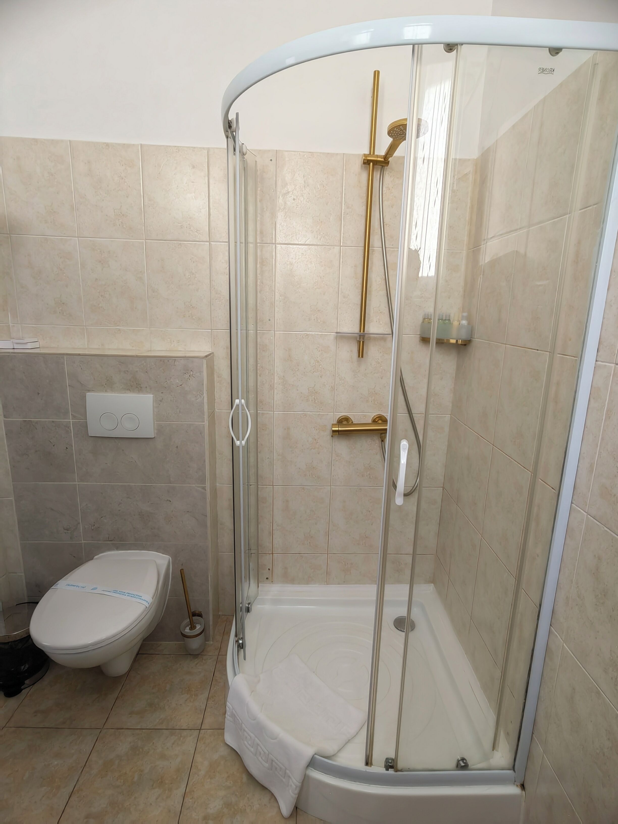 king room | bathroom | shower, free toiletries, hair dryer, dressing gowns