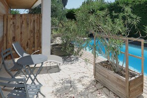 Double Room (Berlioz) | Terrace/patio - Chambre d'hôtes Escale Villa (Marignane)
