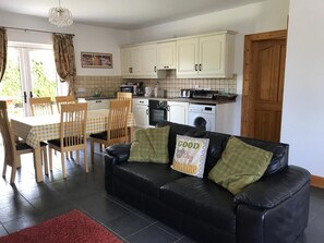 Chalet, 4 Bedrooms, Non Smoking | Room amenity