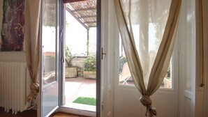 Apartment, 3 Bedrooms | Terrace/patio - Mameli (Milan)