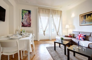 Apartment, 3 Bedrooms | Living area