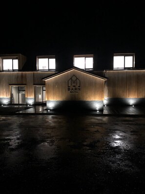 Exterior - The Barn - Hostel (Vik I Myrdal)