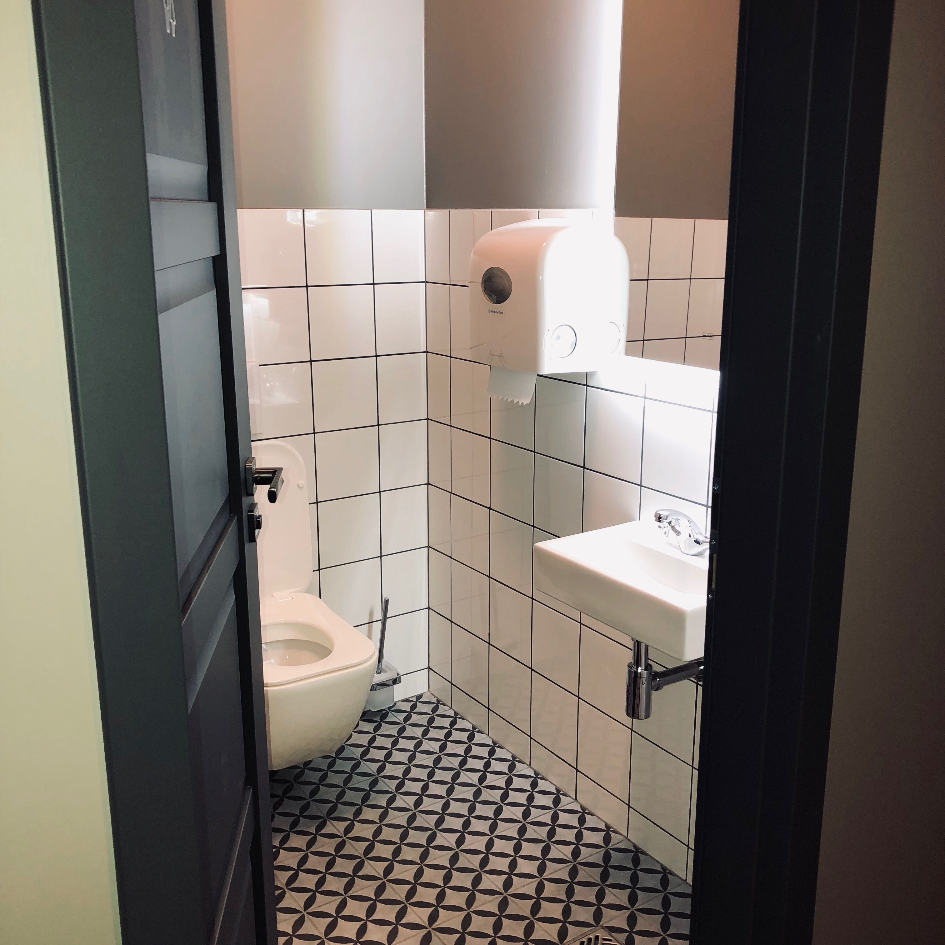 Shower, hair dryer (on request), towels