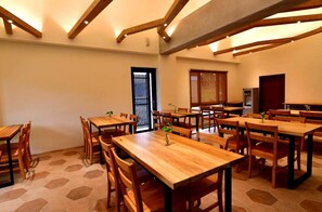 Restaurant - Syuan Ding Ben Er Gu (Yuchi)