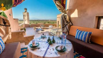 Breakfast, lunch, dinner served; Moroccan cuisine 