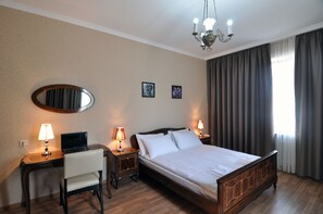 Family Room, Balcony | Premium bedding, down duvets, individually decorated - Hotel Gelens (Tbilisi)