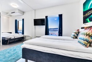 Pillowtop beds, desk, laptop workspace, blackout drapes - Aiden By Best Western Harstad Narvik Airport (Evenes)