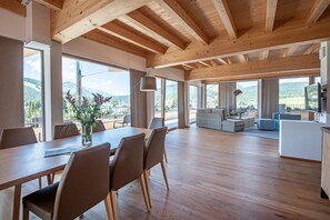 炉灶、电热水壶