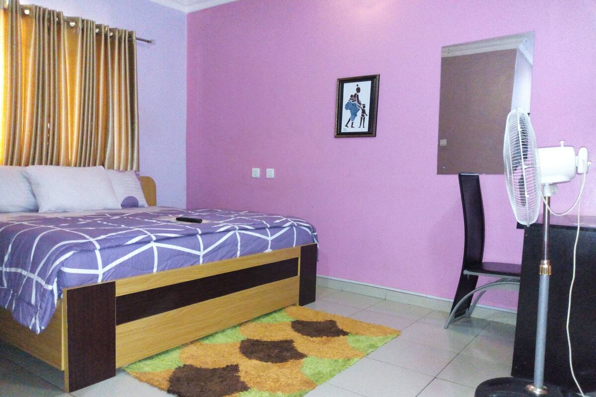 Single Room (Royal 2)