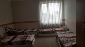 Living area - Welcome24 - Hostel (Mukachevo)