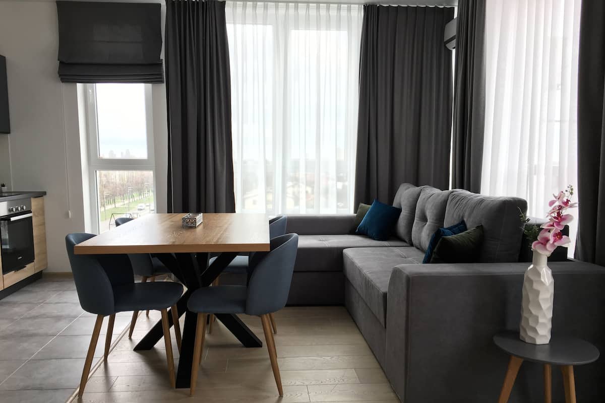 Business Apartment, Terrace (2) | Living area | Flat-screen TV, heated floors