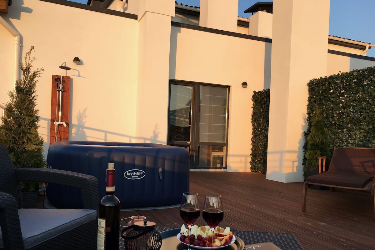 Exclusive Apartment (Moon) | 1 bedroom, premium bedding, Select Comfort beds, individually decorated