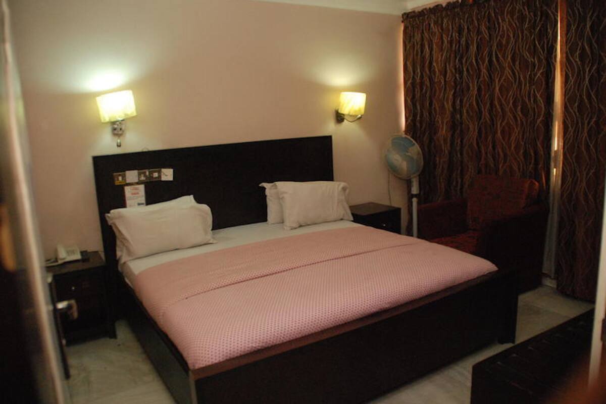 Standard Room | Minibar, desk, laptop workspace, WiFi (free)