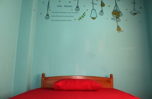 Singola Economy, 1 letto a una piazza e mezza, fumatori | Lenzuola