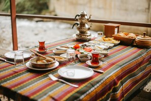 Desayuno buffet incluido todos los días