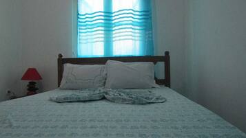 Blackout drapes, free WiFi