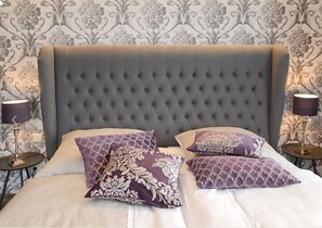 Langsir/tirai gelap terus, Wi-fi percuma, cadar katil 