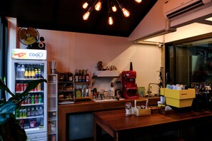 Cafe - Baan Lung Poshtel - Hostel (Chiang Mai)