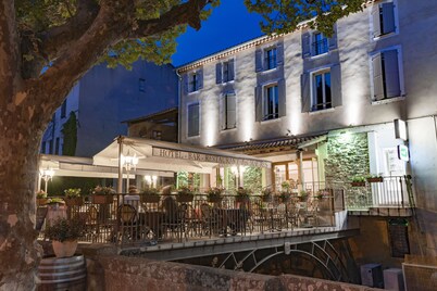 Hotel restaurant des Maures
