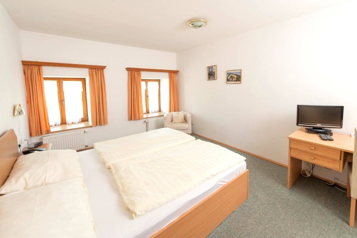 Tweepersoonskamer | Babybedden, extra bedden, gratis wifi
