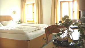Habitación doble | Cunas, camas extra y wifi gratis