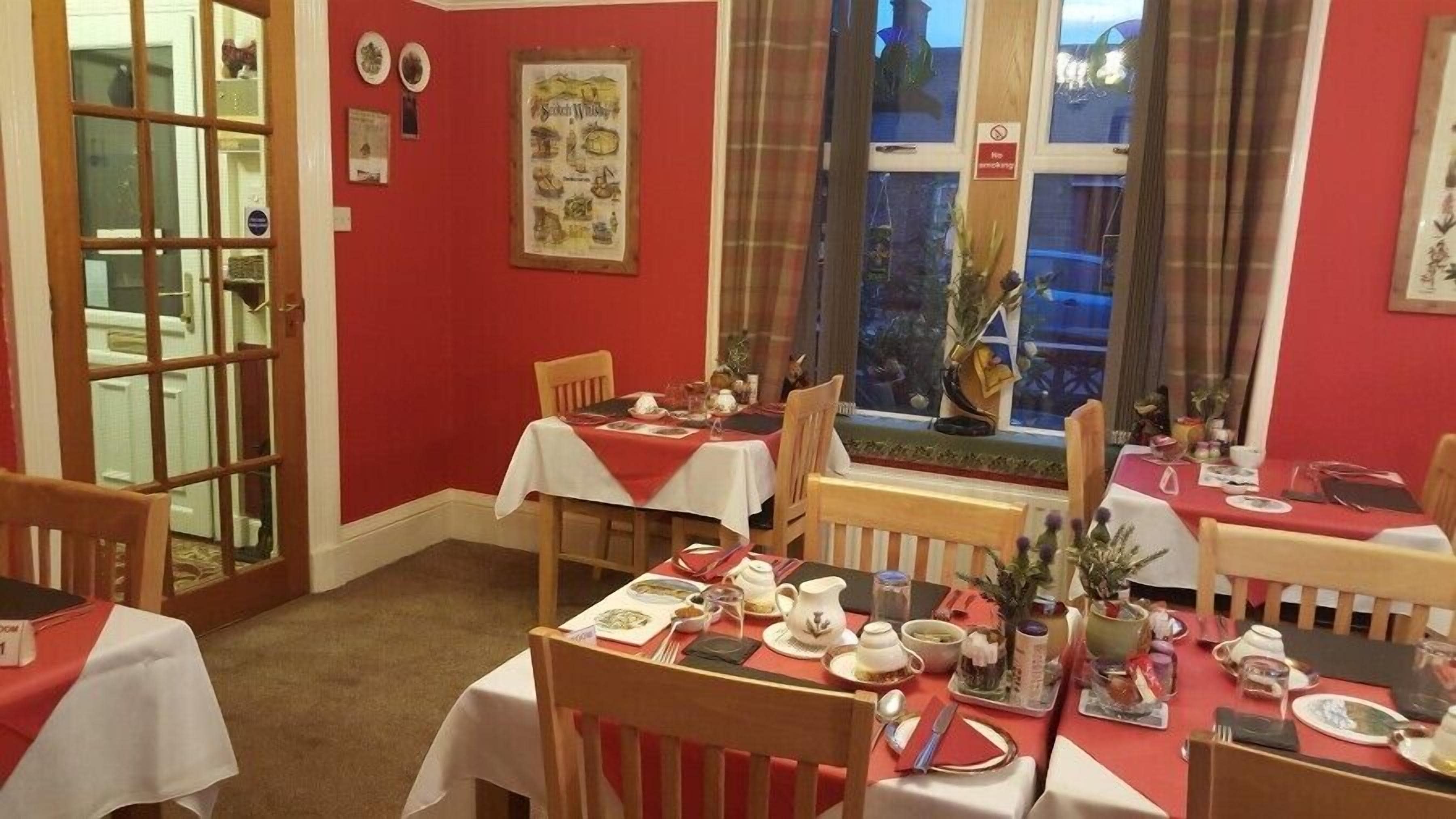 Colazione completa inclusa, servita tutte le mattine 