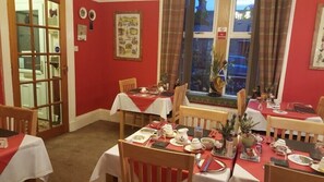 Esmorzar diari complet gratuït 