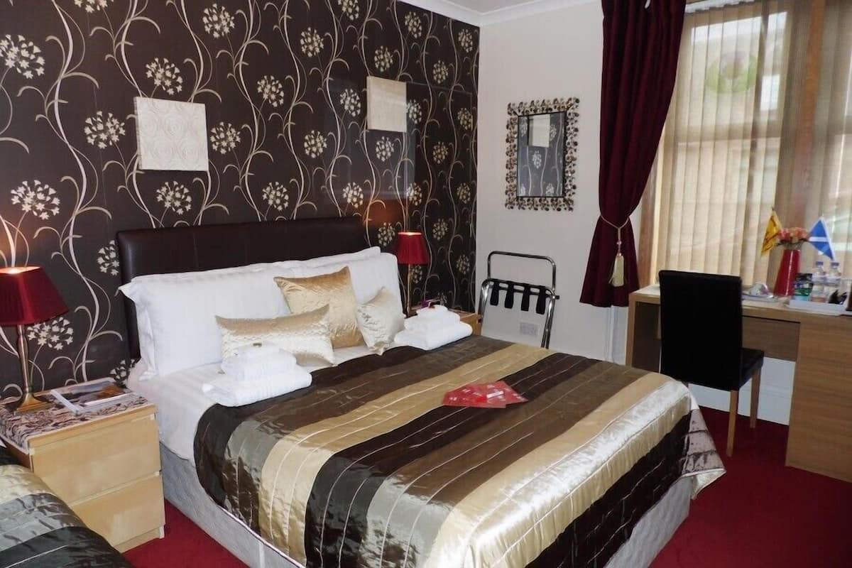 Chambre Double ou avec lits jumeaux, rez-de-chaussée | Décoration personnalisée, ameublement personnalisé, bureau