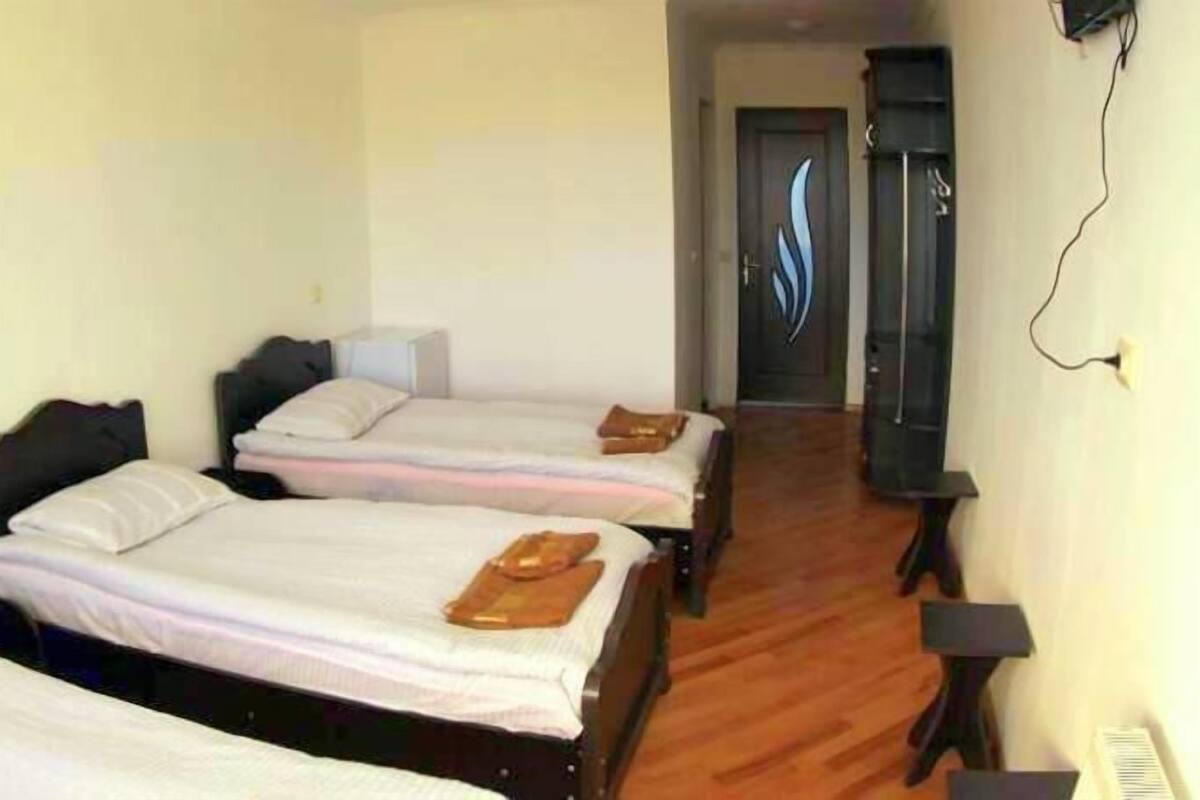 Standard Quadruple Room | Soundproofing, iron/ironing board, WiFi (free), bed sheets