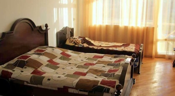 Family Quadruple Room, Private Bathroom | Soundproofing, iron/ironing board, free WiFi, bed sheets