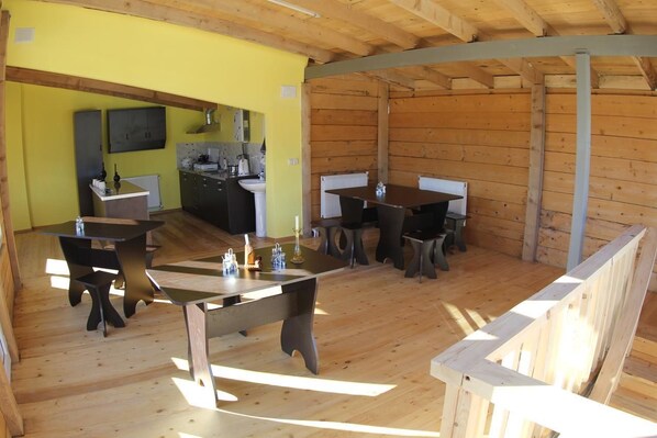Shared kitchen facilities - NK Guesthouse (Kutaisi)
